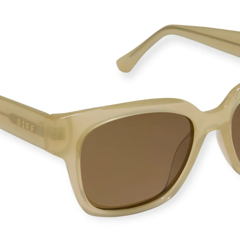 DIFF Mae Sunglasses Polarized Neutral Crystal Frame Truffle Lens Square NWT